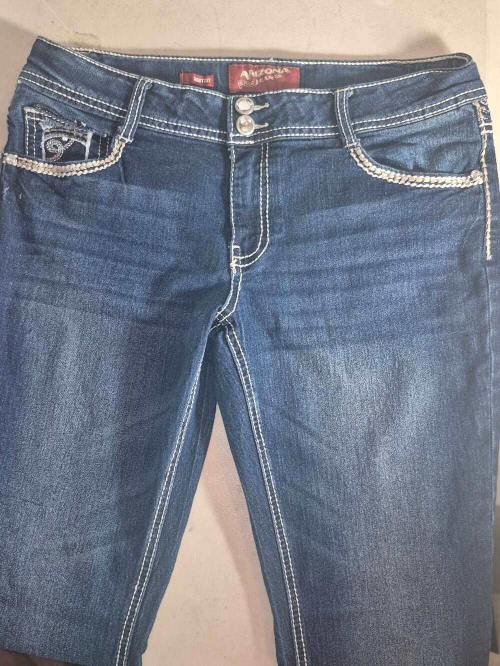 Arizona Jeans Company Bling Jeans, flared cuffs, size 16.5  28" Waist - Picture 3 of 16